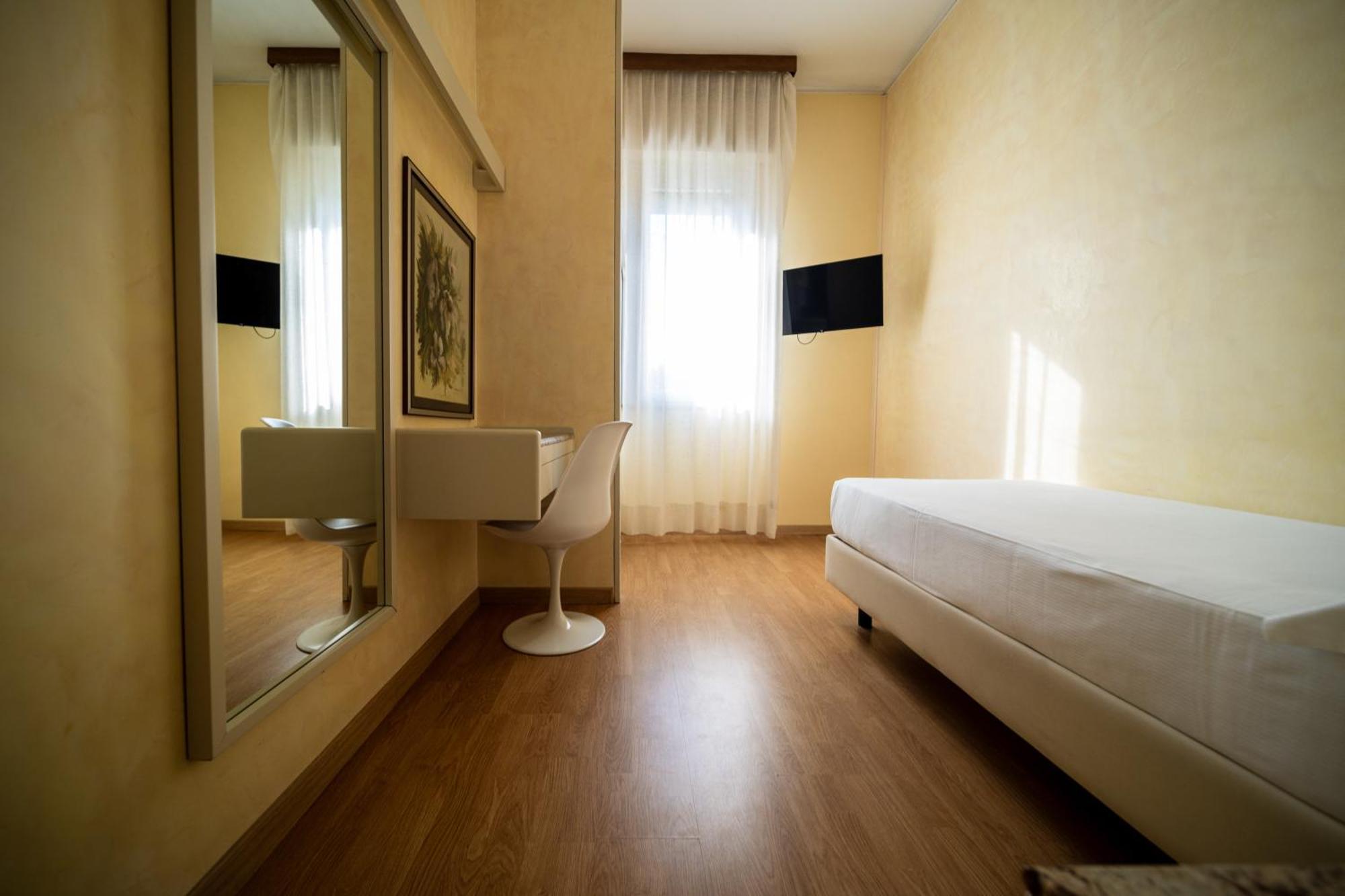 Hotel Rosabianca Rimini Kültér fotó