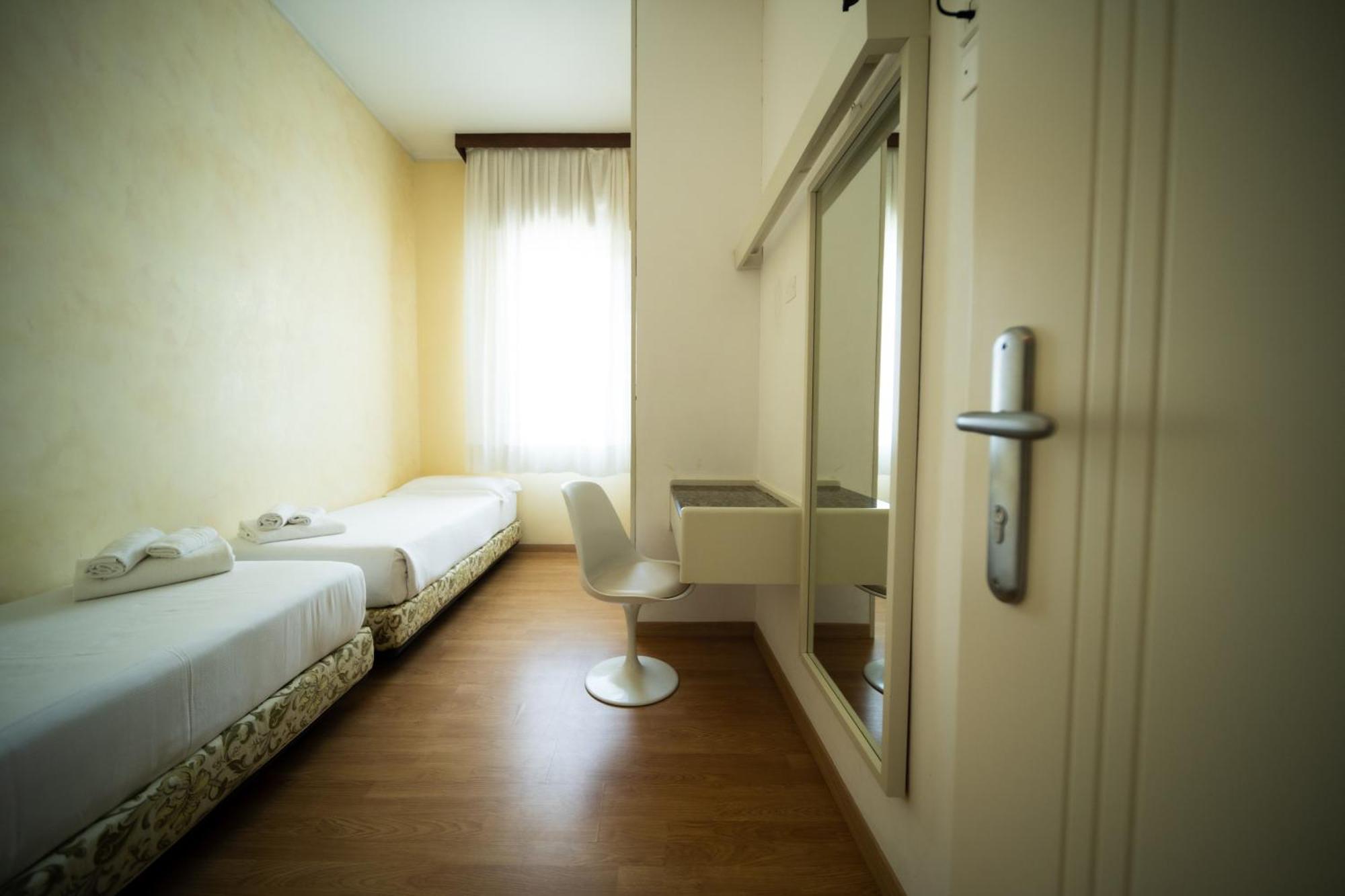 Hotel Rosabianca Rimini Kültér fotó